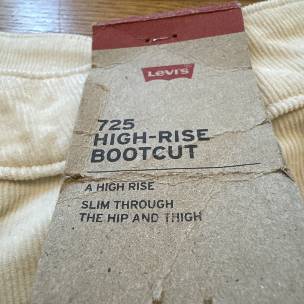 NWT Levi's 725 High Rise Bootcut Corduroy Pant W Size 31 Ivory Indie Boho Hippie - Picture 5 of 10